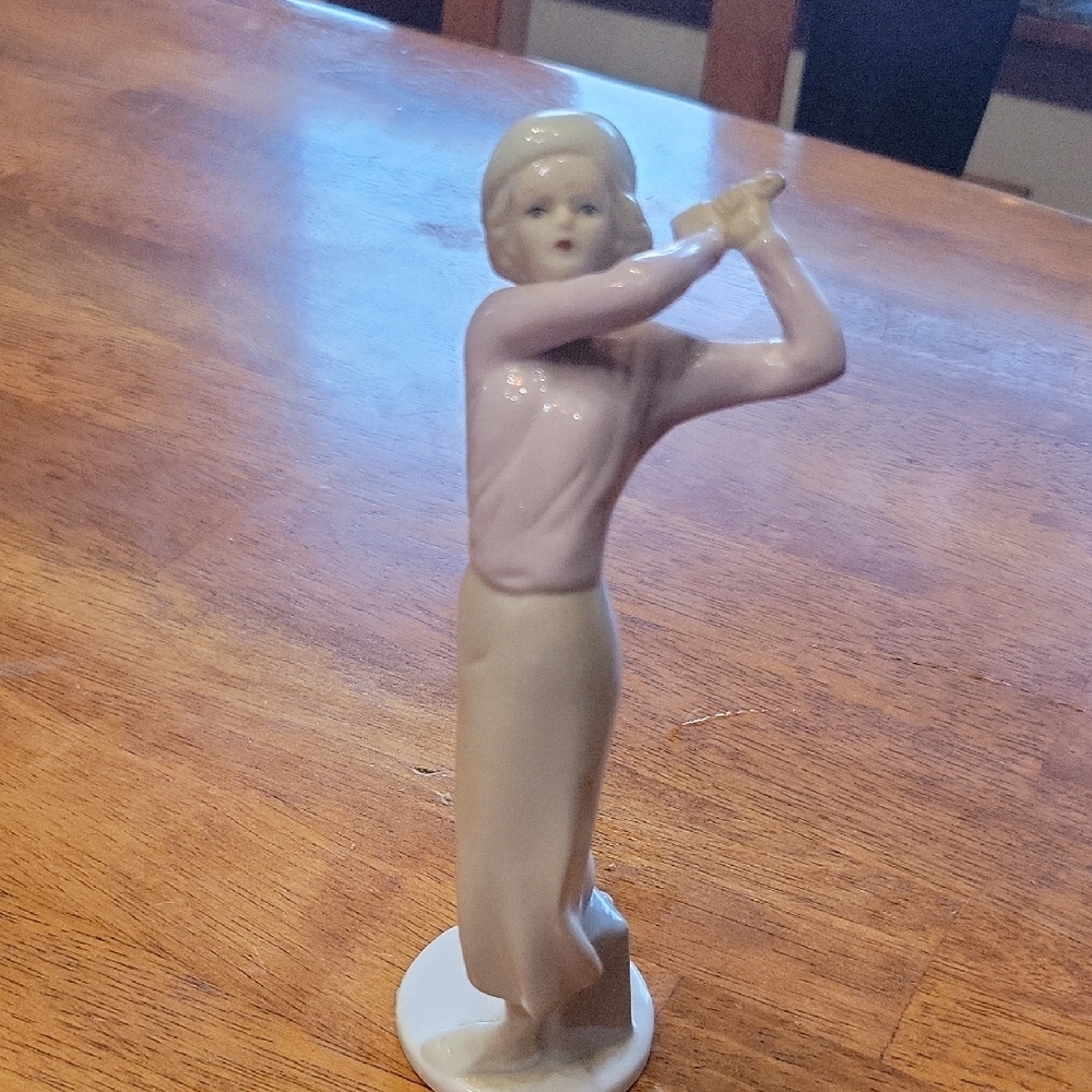 Russ 1920's Lady Golfer Porcelain Figure No Club